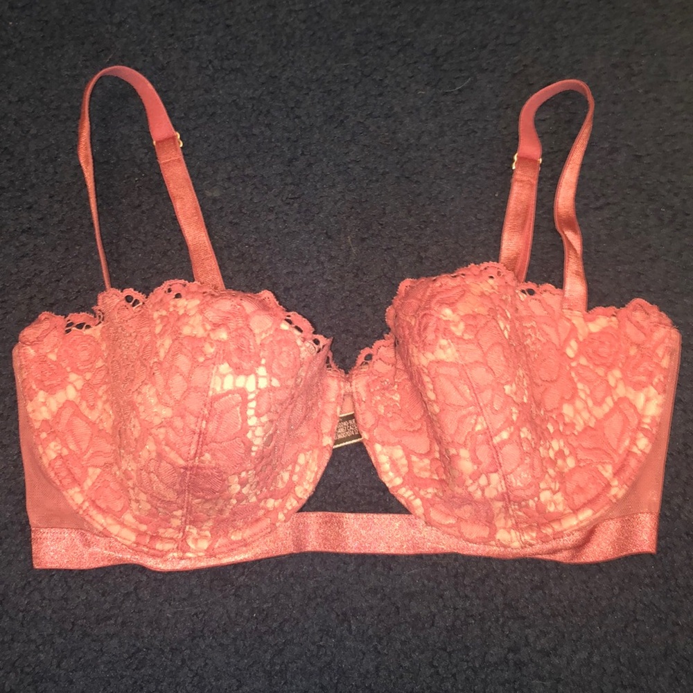 VS very sexy lined balconette